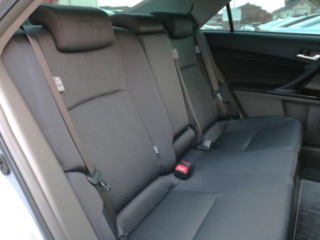 マークＸ ２５０Ｇ　リラックスセレクション・ブラックリミテッド　前席パワーシート・バックカメラ・スマートキー・地デジ・ドライブレコーダー・ＳＤナビ・ＥＴＣ・プッシュスタート・オートＡ／Ｃ・ＨＩＤヘッドライト・純正１６インチアルミ（40枚目）