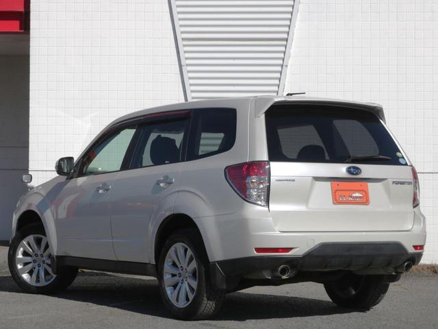 フォレスター 2.0XS 後期C型・5速MT・パワーシート・シートヒーター・クルーズコントロール・キーレス・オートA/C・ETC・HIDヘッドライト・純正17インチアルミ・ドアバイザー・ウィンカーミラー(29枚目)