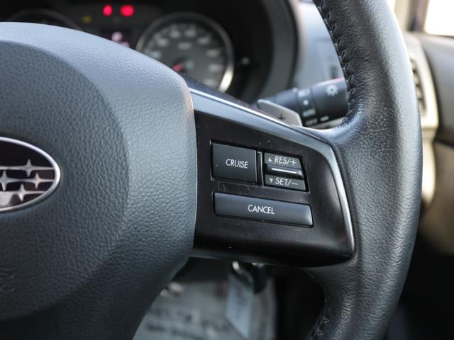 インプレッサスポーツ ２．０ｉ－Ｓ　電動ハーフレザーシート・クルーズコントロール・ローダウン・純正１７インチアルミ・ＥＴＣ・オートＡ／Ｃ・ＨＤＤナビ・フルセグ・ＵＳＢ入力・キーレス・ＨＩＤヘッドライト・パドルシフト（13枚目）