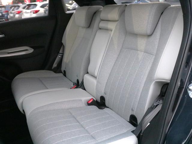 フィット e:HEVホーム ホンダセンシング・グレー半革シート・Bluetooth接続・バックカメラ・スマートキー・追従クルーズコントロール・ドライブレコーダー・メモリナビ・フルセグ・ETC・LEDヘッドライト・プッシュスタート(6枚目)