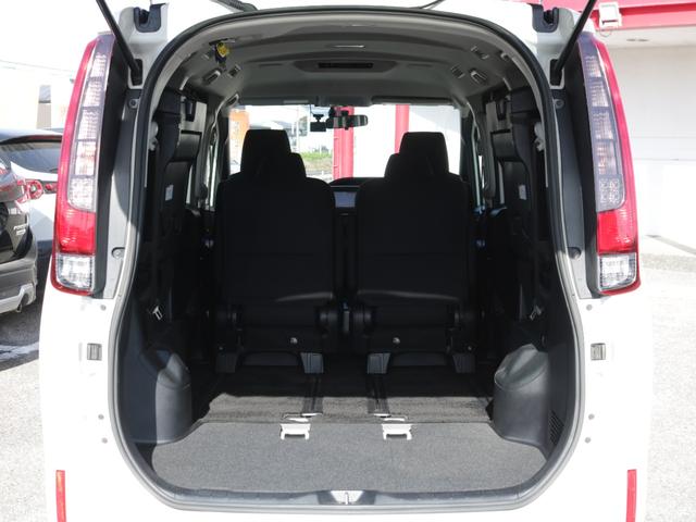 ノア ハイブリッドG 両側電動スライドドア・Bluetooth接続・バックカメラ・スマートキー・クルーズコントロール・ドライブレコーダー・プッシュスタート・シートヒーター・LEDライト・ETC・コーナーセンサー・ドアバイザ(12枚目)