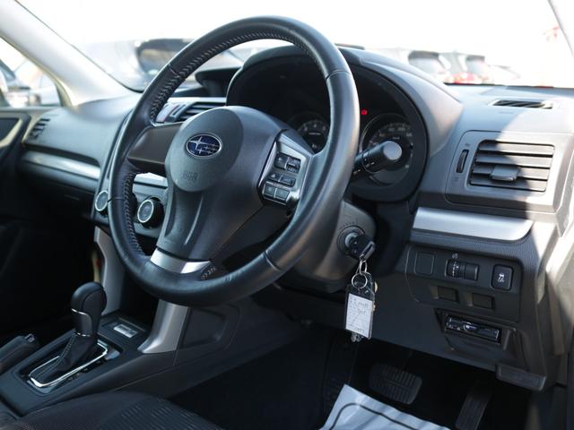 フォレスター ２．０ｉ－Ｌ　アイサイト　バックカメラ・ルーフキャリア・追従クルーズコントロール・レーンキープＡ・キーレス・ＥＴＣ・オートＡ／Ｃ・フルセグ・パドルシフト・ＨＩＤライト・純正１７インチホイール・ドアバイザー・ウィンカーミラー（36枚目）