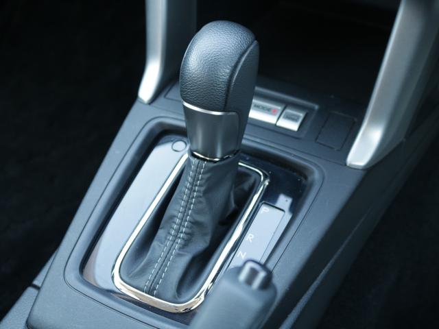 フォレスター ２．０ｉ－Ｌ　アイサイト　バックカメラ・ルーフキャリア・追従クルーズコントロール・レーンキープＡ・キーレス・ＥＴＣ・オートＡ／Ｃ・フルセグ・パドルシフト・ＨＩＤライト・純正１７インチホイール・ドアバイザー・ウィンカーミラー（40枚目）