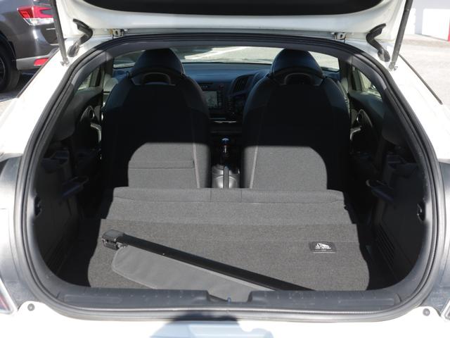 �X�|�[�c�J�[�ł��ӊO�ƍL�X�Ƃ������Q�b�W�X�y�[�X�I�Q��ڂ�|���Ă���������΂���ɍL���Ȃ�܂��I