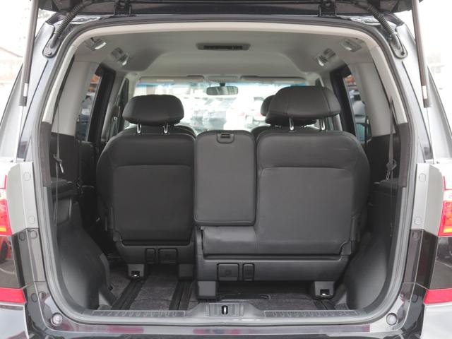 エリシオンプレステージ SG 両側電動スライドドア・ハーフレザーシート・バックカメラ・クルーズコントロール・キーレス・オートA/C・ETC・木目調パネル・HIDヘッドライト・ドアバイザー・純正17インチアルミ・ウィンカーミラー(11枚目)