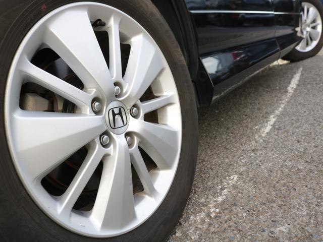 エリシオンプレステージ SG 両側電動スライドドア・ハーフレザーシート・バックカメラ・クルーズコントロール・キーレス・オートA/C・ETC・木目調パネル・HIDヘッドライト・ドアバイザー・純正17インチアルミ・ウィンカーミラー(23枚目)