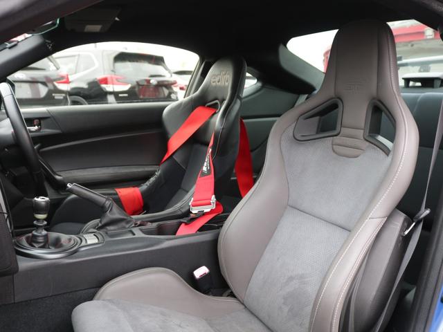 BRZ tS GTパッケージ 250台限定車・6速MT・STI18インチアルミ(ブラック)/ドライカーボンリヤスポ(GTPKG専用装備)・BRIDEバケットシート・brembo製ブレーキ・STI製チューニング・HKSマフラ・車高調(45枚目)
