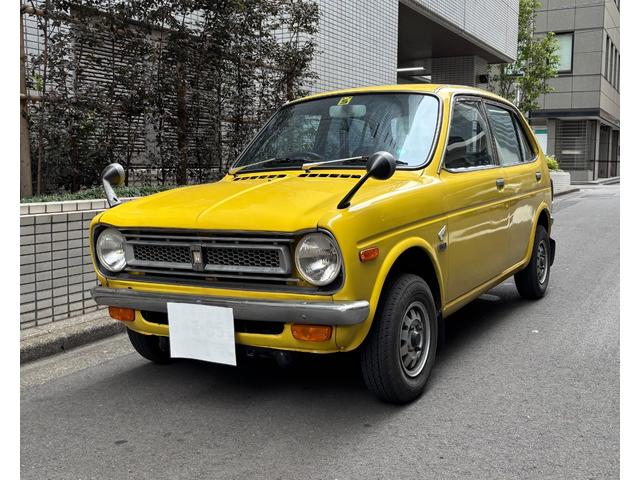 ライフ superDELUXE 1973年/4MT/社外オーディオ/KENWOODスピーカー/純正AW/純正マッドガード(2枚目)