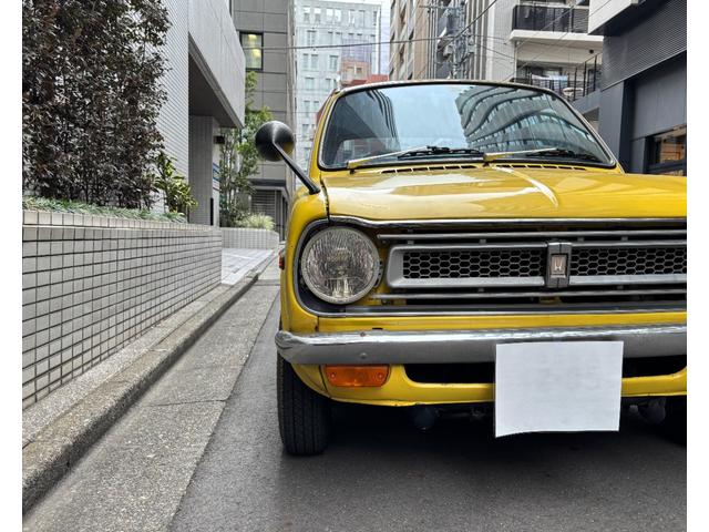 ライフ superDELUXE 1973年/4MT/社外オーディオ/KENWOODスピーカー/純正AW/純正マッドガード(7枚目)