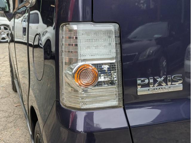 ピクシススペース カスタム RS 全席パワーウインドウ 電動格納ミラー スマートキー HID ETC 社外ナビ Bluetooth フルセグTV バックカメラ 社外フリップダウンモニター シートカバー 車高調 マフラー 社外15AW(18枚目)