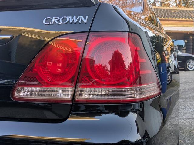クラウン アスリート 60thスペシャルエディション 全席パワーウインドウ 電動格納ミラー スマートキー HID ETC 純正HDDナビ バックカメラ オートクルーズ ダウンサス 社外18AW(17枚目)