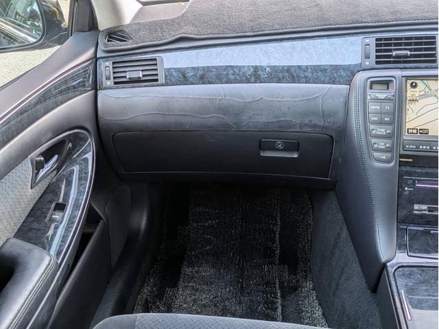 クラウン アスリート 60thスペシャルエディション 全席パワーウインドウ 電動格納ミラー スマートキー HID ETC 純正HDDナビ バックカメラ オートクルーズ ダウンサス 社外18AW(43枚目)