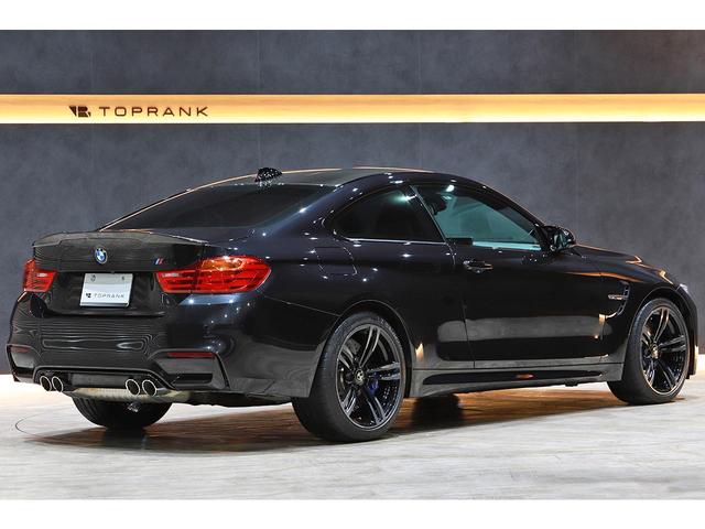 M4クーペ 6速MT 左ハンドル シルバーストーンレザー OP19インチAW カーボンインテリアトリム カーボントランクスポイラー 整備記録有り(16枚目)