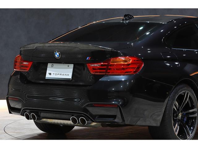 M4クーペ 6速MT 左ハンドル シルバーストーンレザー OP19インチAW カーボンインテリアトリム カーボントランクスポイラー 整備記録有り(26枚目)