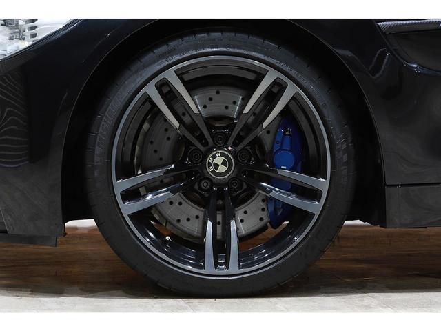 M4クーペ 6速MT 左ハンドル シルバーストーンレザー OP19インチAW カーボンインテリアトリム カーボントランクスポイラー 整備記録有り(29枚目)