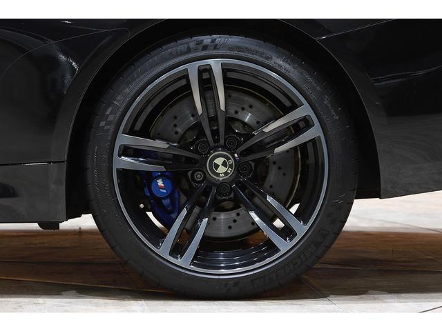 M4クーペ 6速MT 左ハンドル シルバーストーンレザー OP19インチAW カーボンインテリアトリム カーボントランクスポイラー 整備記録有り(30枚目)