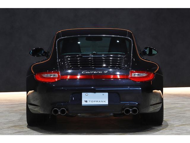 ９１１ ９１１カレラ４　ＰＤＫ　スポーツクロノＰＫＧ　ダイナミックコーナリングライト　黒革　シートヒーター　ディスプレイオーディオ　ＢＥＷＩＴＨスピーカー（7枚目）