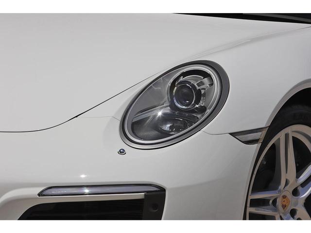 ９１１ ９１１カレラ　ＰＤＫ　スポーツクロノＰＫＧ　ブラック＆レッドツートンレザーインテリア　ＰＤＬＳ　ＰＣＭナビ　リアビュー　アップルカープレイ　後期モデル（23枚目）