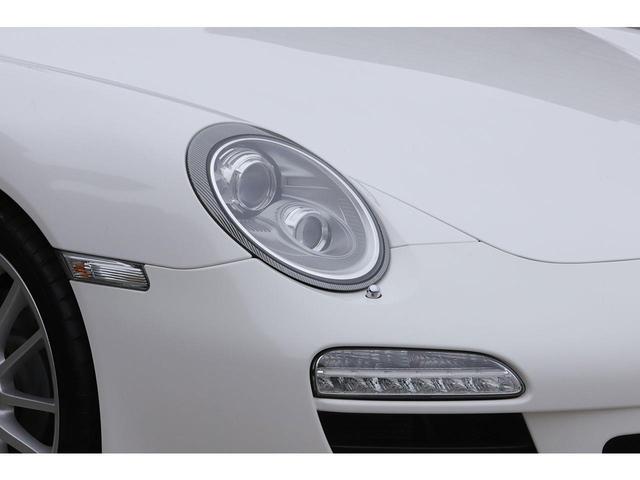 ９１１ ９１１カレラ　ＰＤＫ　スポーツクロノＰＫＧ　スポーツエグゾースト　サンルーフ　ＰＡＳＭ　ダイナミックコーナリングライト　ＯＰ１９インチＡＷ　後期モデル（25枚目）