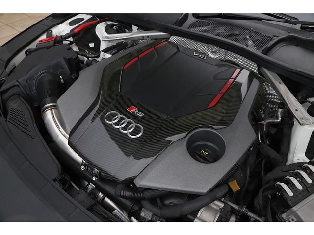 アウディ ＲＳ４アバント