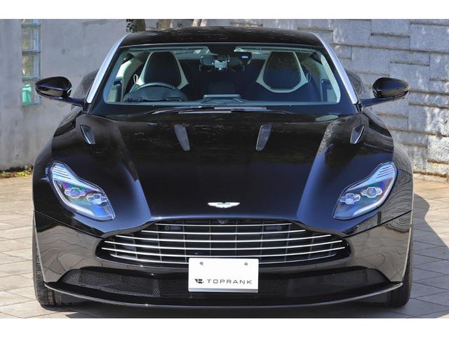 アストンマーティン 2017（平成29）年式の中古車を探すなら