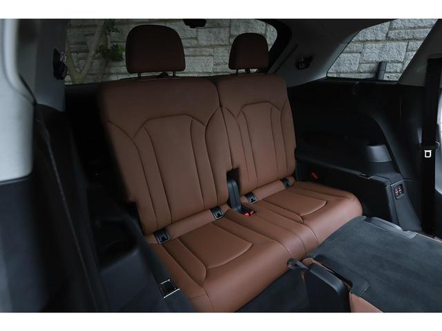 Q7 55TFSIクワトロ 7シーターPKG プレミアムPKG ブラウン革 パノラマサンルーフ OP21インチAW パワークロージングドア レーザーライト(46枚目)