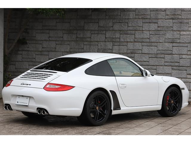 ９１１ ９１１カレラ　ＰＤＫ　スポーツクロノＰＫＧ　後期　ベージュインテリア　ＰＡＳＭ　ダイナミックコーナリングライト　ｉＰＥマフラー　ＢＯＳＥサウンド　２０１１年モデル（2枚目）