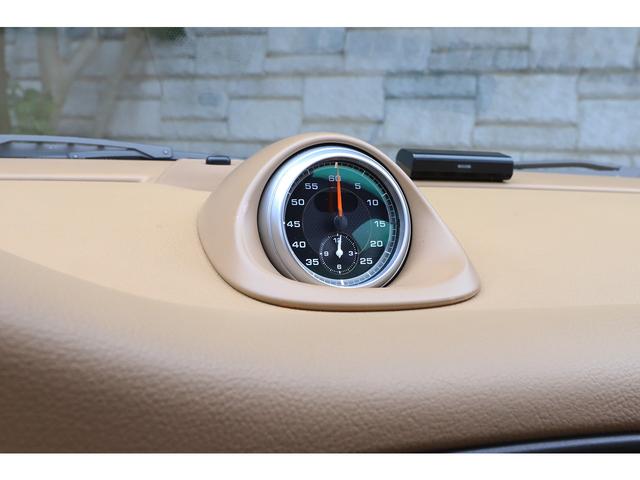 ９１１ ９１１カレラ　ＰＤＫ　スポーツクロノＰＫＧ　後期　ベージュインテリア　ＰＡＳＭ　ダイナミックコーナリングライト　ｉＰＥマフラー　ＢＯＳＥサウンド　２０１１年モデル（10枚目）