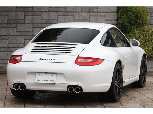 ９１１ ９１１カレラ　ＰＤＫ　スポーツクロノＰＫＧ　後期　ベージュインテリア　ＰＡＳＭ　ダイナミックコーナリングライト　ｉＰＥマフラー　ＢＯＳＥサウンド　２０１１年モデル（18枚目）