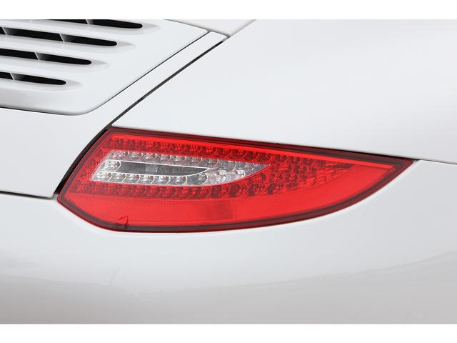 ９１１ ９１１カレラ　ＰＤＫ　スポーツクロノＰＫＧ　後期　ベージュインテリア　ＰＡＳＭ　ダイナミックコーナリングライト　ｉＰＥマフラー　ＢＯＳＥサウンド　２０１１年モデル（31枚目）