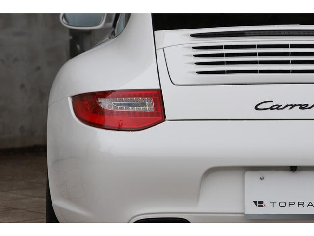 ９１１ ９１１カレラ　ＰＤＫ　スポーツクロノＰＫＧ　後期　ベージュインテリア　ＰＡＳＭ　ダイナミックコーナリングライト　ｉＰＥマフラー　ＢＯＳＥサウンド　２０１１年モデル（32枚目）