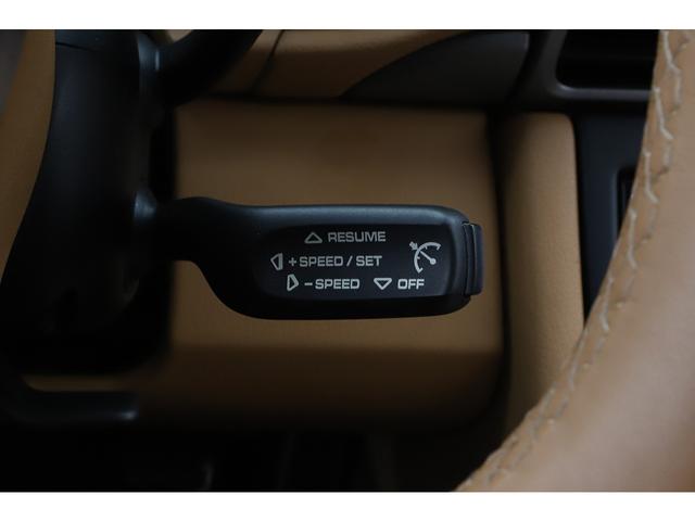 ９１１ ９１１カレラ　ＰＤＫ　スポーツクロノＰＫＧ　後期　ベージュインテリア　ＰＡＳＭ　ダイナミックコーナリングライト　ｉＰＥマフラー　ＢＯＳＥサウンド　２０１１年モデル（41枚目）