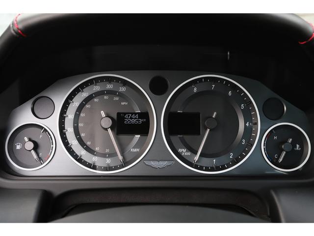 V12ヴァンテージ S スポーツシフトIII エクステリアカーボンパック Qスペシャルペイント カーボンバケットシート ディーラー車 左ハンドル(43枚目)