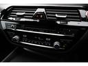 M5 コンフォートPKG 3Dデザインカーボンエアロ カーボンルーフ 純正20インチAW ダークカーボンアルミインテリアトリム harman/kardon(57枚目)