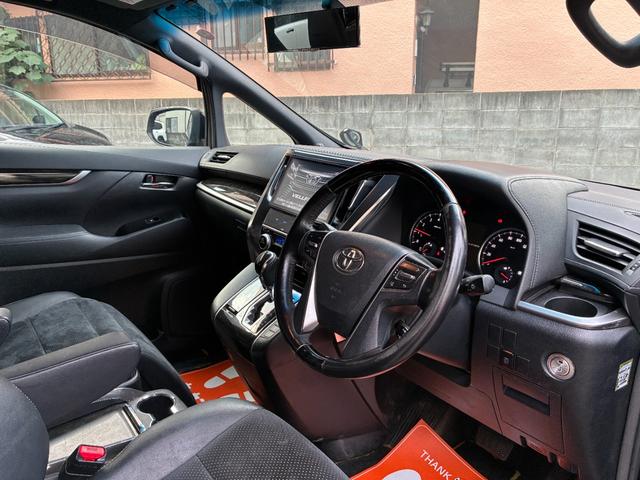 ヴェルファイア ２．５Ｚ　Ａエディション　ゴールデンアイズ　サンルーフ　後席モニター　両側Ｐスライド　Ｐバックドア（9枚目）