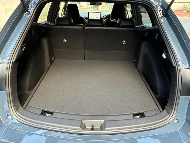 カローラツーリング ハイブリッド ダブルバイビー 後期型/ETC 2.0/10.5インチDAナビ/DTV/純正前後ドラレコ/ハーフレザー/シートヒーター・ステアヒーター/デジタルキー(11枚目)