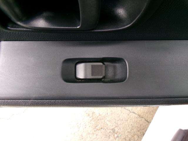 ハイゼットカーゴ DX SAIII バックカメラ スマートアシスト キーレス パワーウィンドー エアコン 両側スライドドア パワーステアリング 運転席・助手席エアバッグ オーバーヘッドシェルフ I-STOP(41枚目)