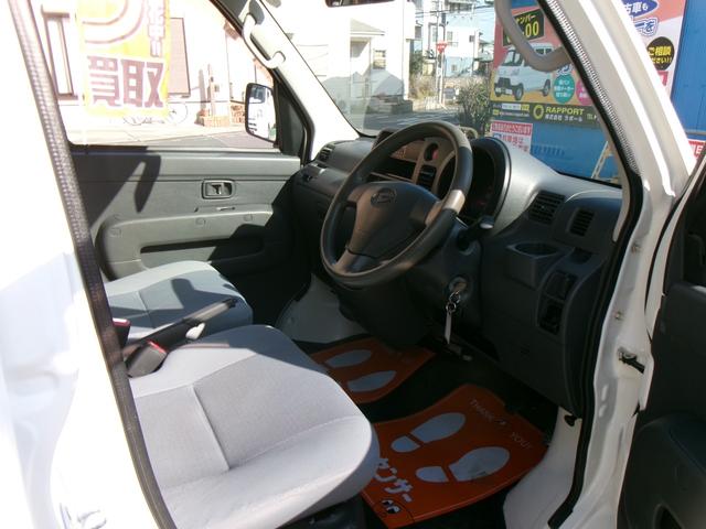 ハイゼットカーゴ ＤＸ　４ＷＤ　キーレス　パワステ　パワーウィンドウ　ライトレベライザー　ラジオ　オーバーヘッドシェルフ（20枚目）