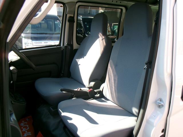 ハイゼットカーゴ ＤＸ　４ＷＤ　キーレス　パワステ　パワーウィンドウ　ライトレベライザー　ラジオ　オーバーヘッドシェルフ（26枚目）