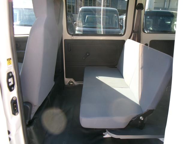 ハイゼットカーゴ ＤＸ　４ＷＤ　キーレス　パワステ　パワーウィンドウ　ライトレベライザー　ラジオ　オーバーヘッドシェルフ（28枚目）