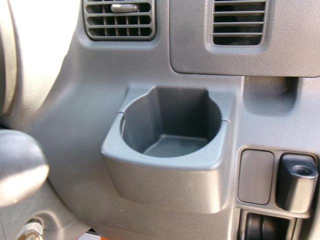 ハイゼットカーゴ ＤＸ　４ＷＤ　キーレス　パワステ　パワーウィンドウ　ライトレベライザー　ラジオ　オーバーヘッドシェルフ（40枚目）