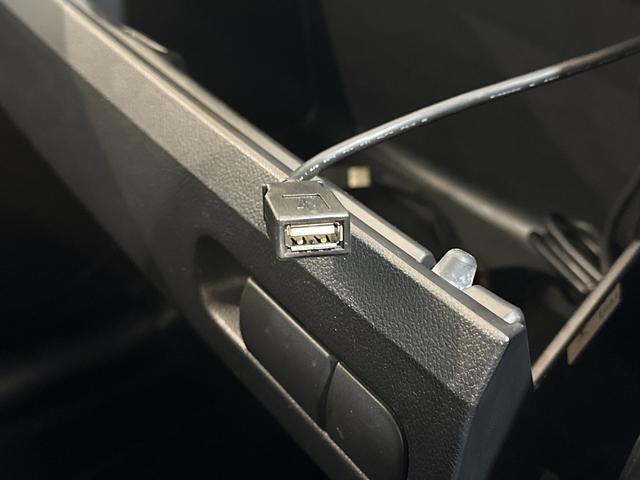 ＣＸ－７ ベースグレード　ターボ　ＥＴＣ　バックカメラ　オートクルーズコントロール　ナビ　オートライト　ＨＩＤ　アルミホイール　スマートキー　電動格納ミラー　ＡＴ　盗難防止システム　衝突安全ボディ　ＣＤ　ＤＶＤ再生（11枚目）