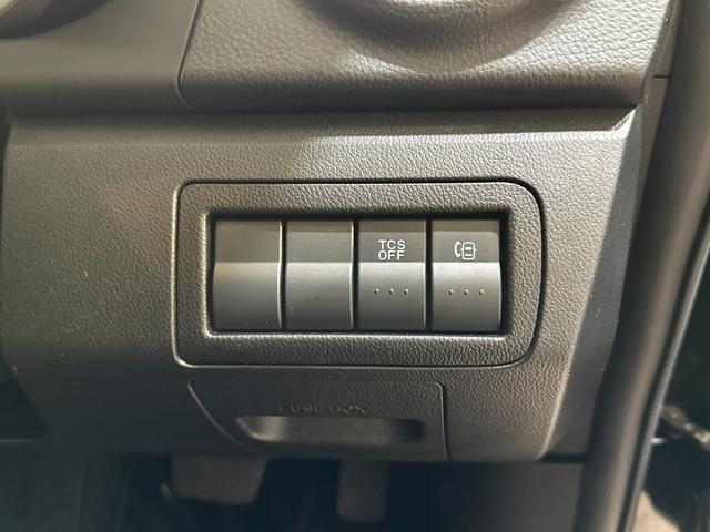 ＣＸ－７ ベースグレード　ターボ　ＥＴＣ　バックカメラ　オートクルーズコントロール　ナビ　オートライト　ＨＩＤ　アルミホイール　スマートキー　電動格納ミラー　ＡＴ　盗難防止システム　衝突安全ボディ　ＣＤ　ＤＶＤ再生（28枚目）