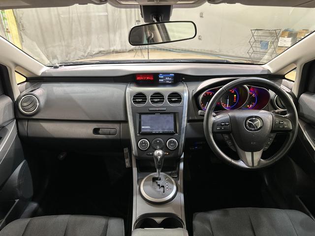 ＣＸ－７ ベースグレード　ターボ　ＥＴＣ　バックカメラ　オートクルーズコントロール　ナビ　オートライト　ＨＩＤ　アルミホイール　スマートキー　電動格納ミラー　ＡＴ　盗難防止システム　衝突安全ボディ　ＣＤ　ＤＶＤ再生（34枚目）