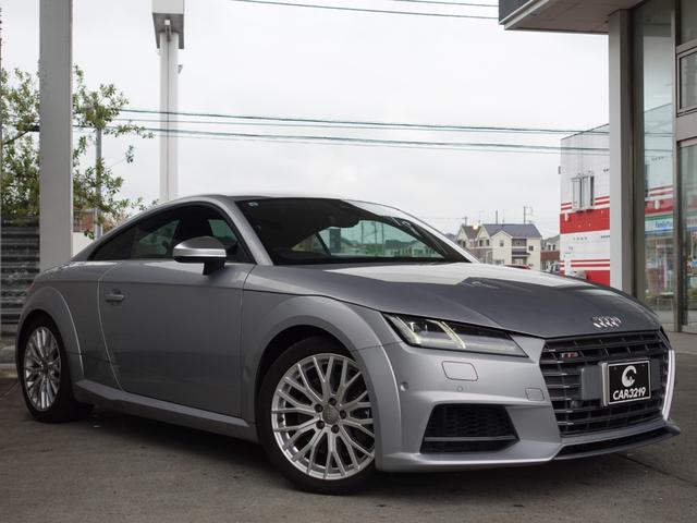 TTSクーペ 2.0TFSI クワトロ アシスタンスPKG Bang&Olufsenサウンド マトリクスLED バックカメラ クルコン パワーシート シートヒーター パークセンサー ハーフレザー 純正18AW ETC 電動リアスポイラー(4枚目)
