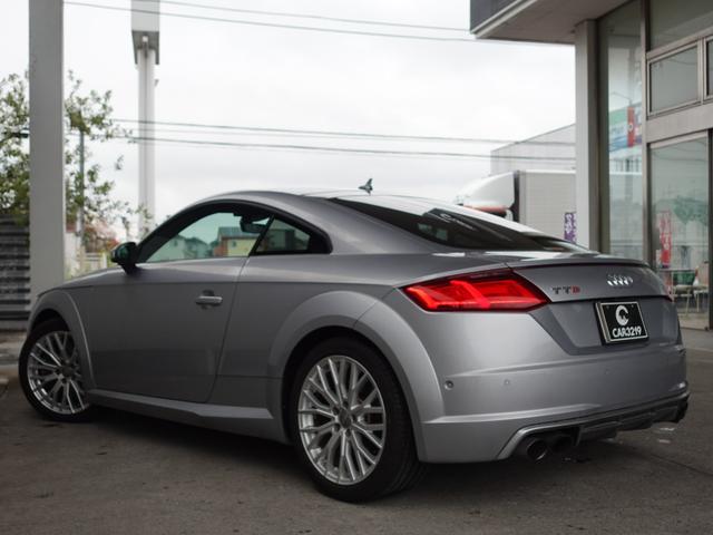 TTSクーペ 2.0TFSI クワトロ アシスタンスPKG Bang&Olufsenサウンド マトリクスLED バックカメラ クルコン パワーシート シートヒーター パークセンサー ハーフレザー 純正18AW ETC 電動リアスポイラー(9枚目)