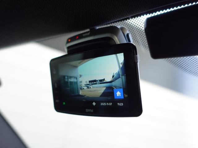 M2 コンペティション 6速MT S55B30A型 410ps MDrive 走行モード切替 バックカメラ クルコン シートヒーター 純正19インチAW ドラレコ パワーシート パークセンサー アダプティブLEDヘッドライト(25枚目)