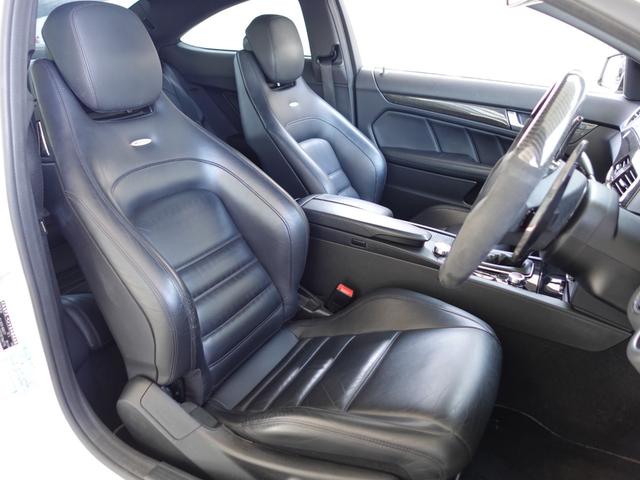 Cクラス C63 AMGクーペ AMGパフォーマンスパッケージ 487ps AMGカーボンエクステリアパッケージ AMGスポーツサスペンション サンルーフ AMGレッドブレーキキャリパー 黒革 バックカメラ ダイヤモンドホワイト(36枚目)