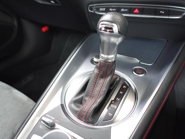 ＴＴクーペ Ｓラインコンペティション　１５０台限定特別仕様車　後期型　マトリクスＬＥＤライト　純正１９インチＡＷ　レッドキャリパー　ブラック大型リアスポイラー　バーチャルコクピット（１２．３インチ液晶メーター）　ＭＭＩナビゲーション（10枚目）