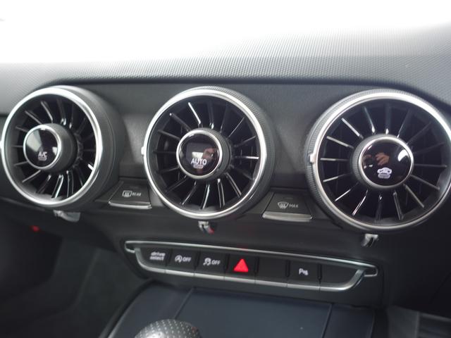 ＴＴクーペ Ｓラインコンペティション　１５０台限定特別仕様車　後期型　マトリクスＬＥＤライト　純正１９インチＡＷ　レッドキャリパー　ブラック大型リアスポイラー　バーチャルコクピット（１２．３インチ液晶メーター）　ＭＭＩナビゲーション（11枚目）